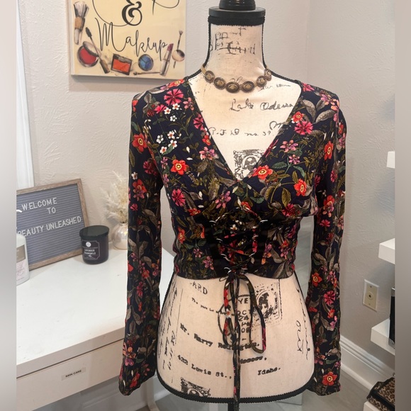 Topshop Tops - Top shop blouse